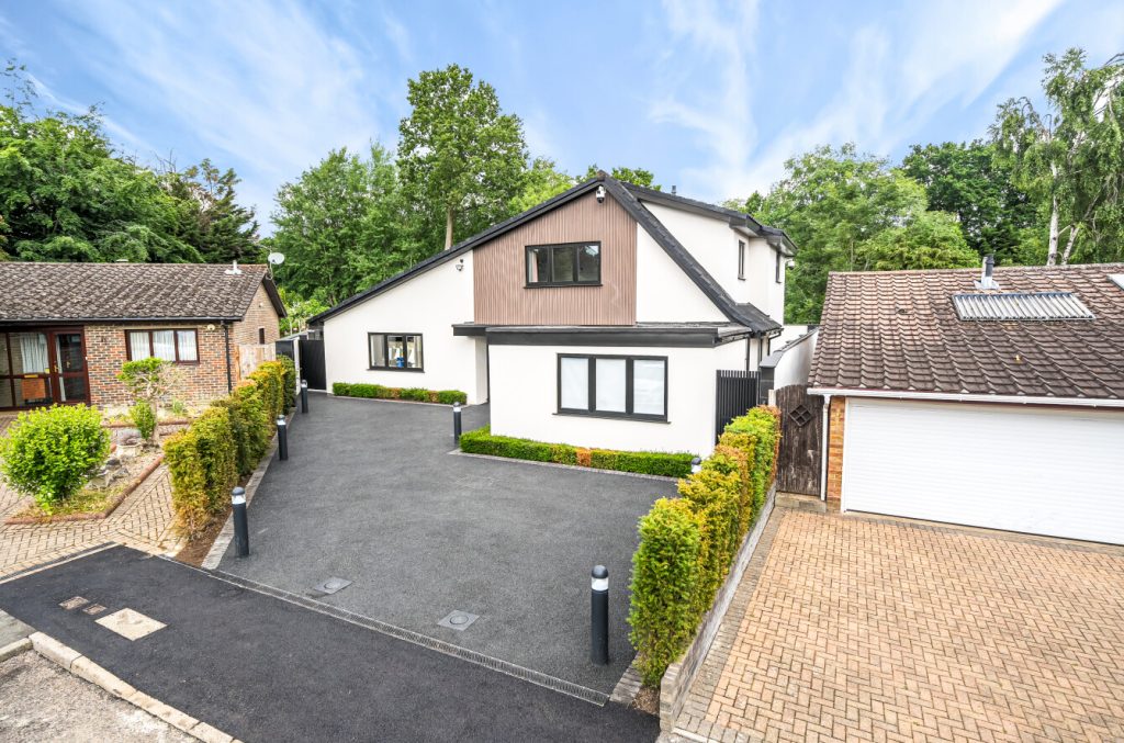 Drone image of a property that's previously been listed for sale