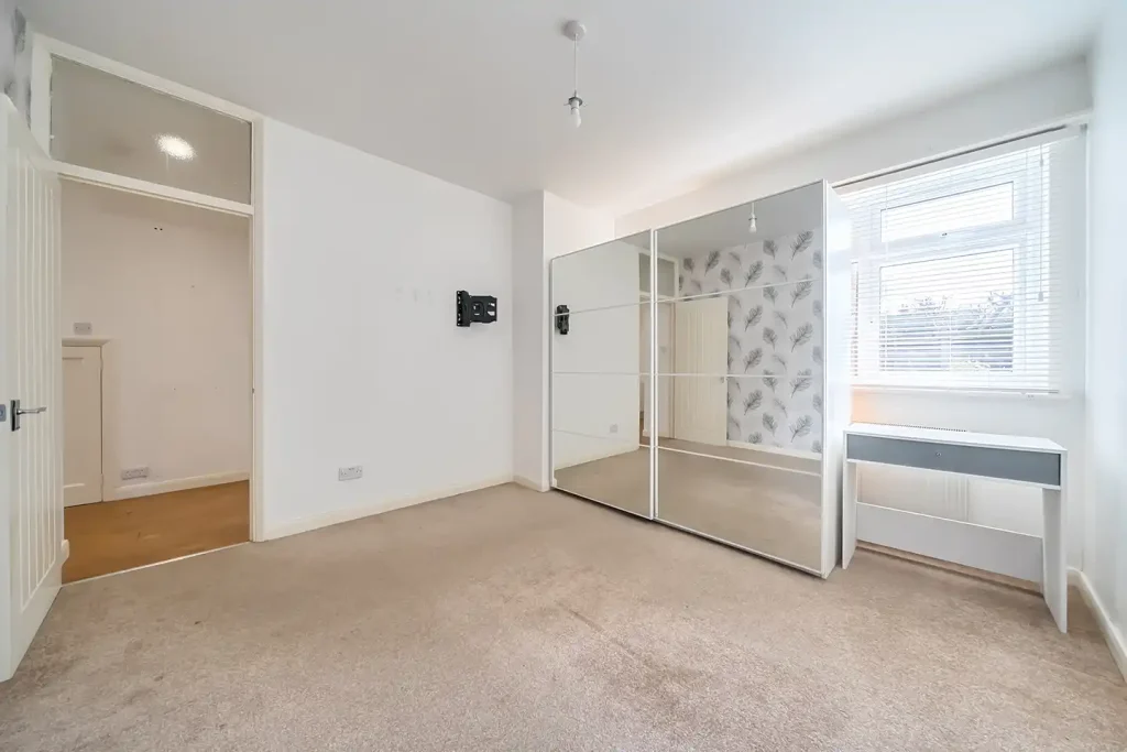 Bedroom with Fitted Wardrobes
